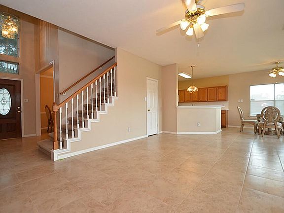 4th image of 15414 Glendaven Way