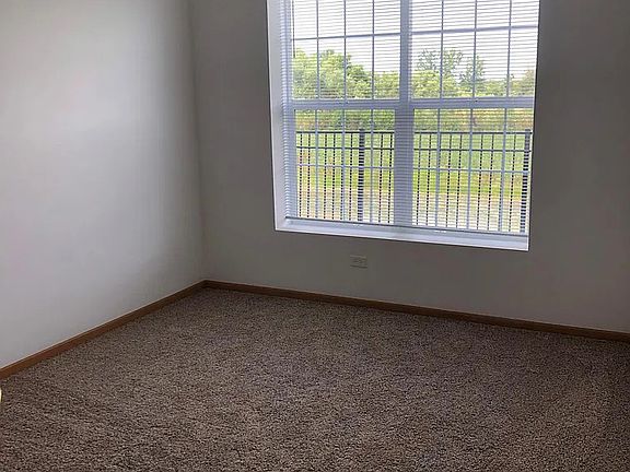 4th image of 9800 Liberty Cir #Gd