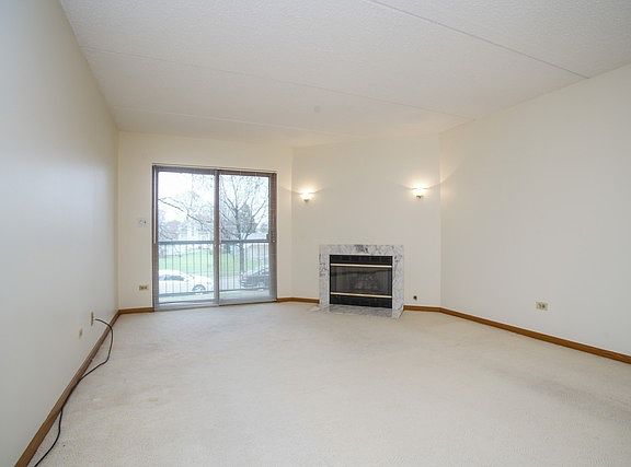 4th image of 104 N Pine Ave APT 204