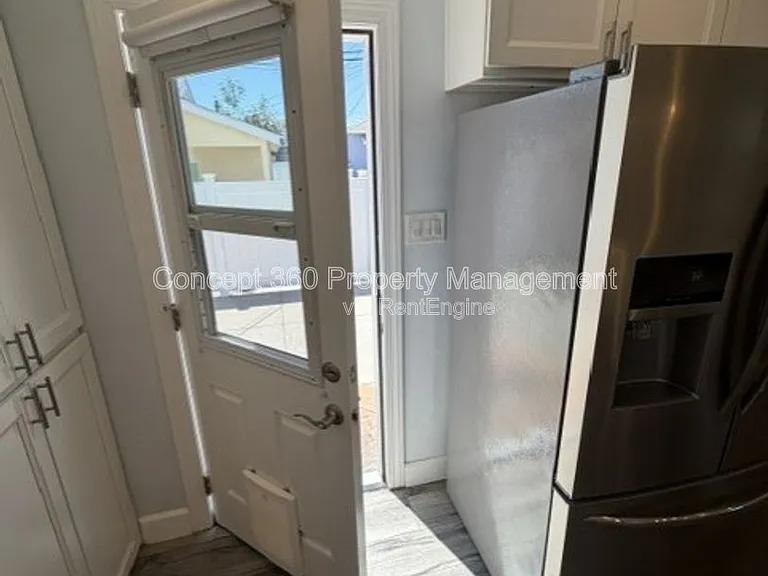 2287 Belmont Ave — Photo 34