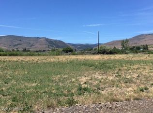 22800 Ahtanum Rd, Yakima, WA 98903