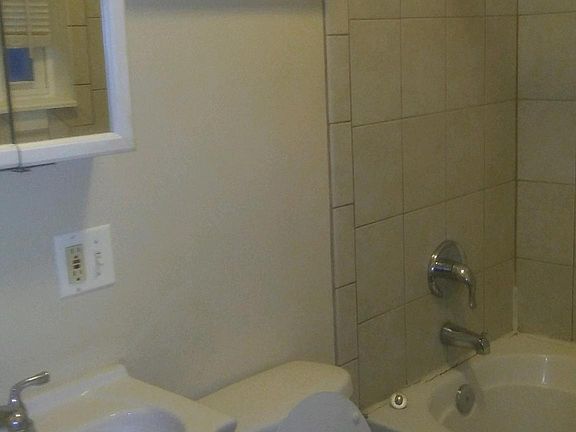 5th image of 1532 S Saint Louis Ave #2
