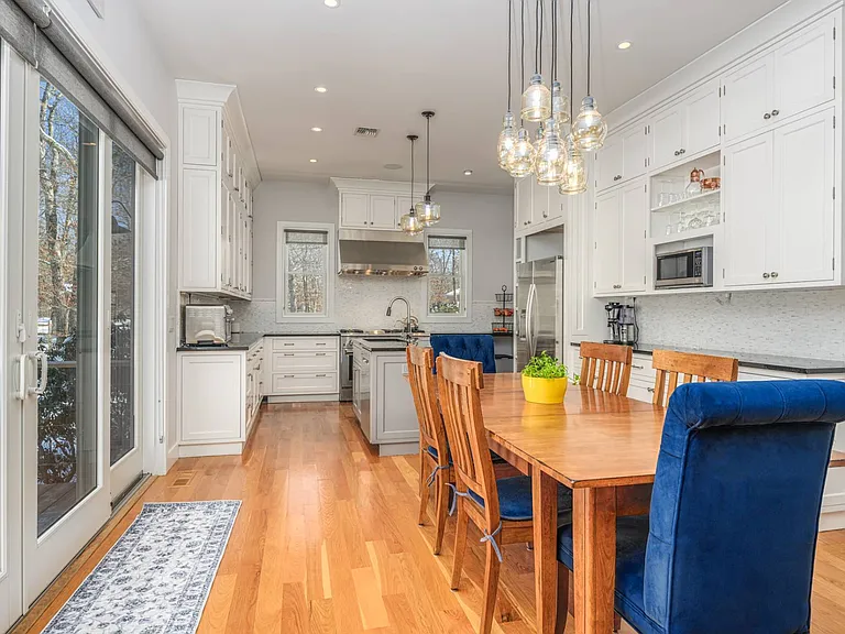 50 Squires Blvd — Photo 7