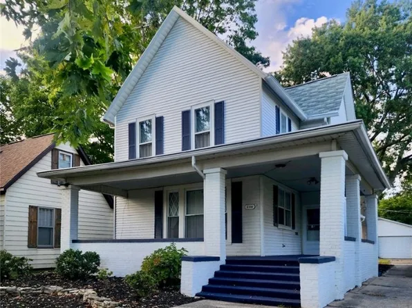 2316 Prairie Ave, Mattoon, IL 61938