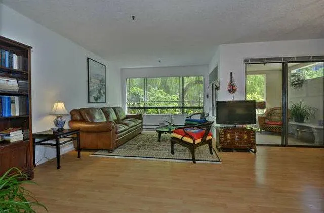 410 Sheridan Ave #101 — Photo 3