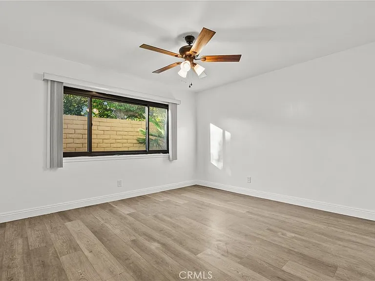 9724 Bothwell Rd — Photo 24