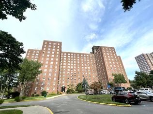 189-04 64th Ave FLOOR 7, Fresh Meadows, NY 11365