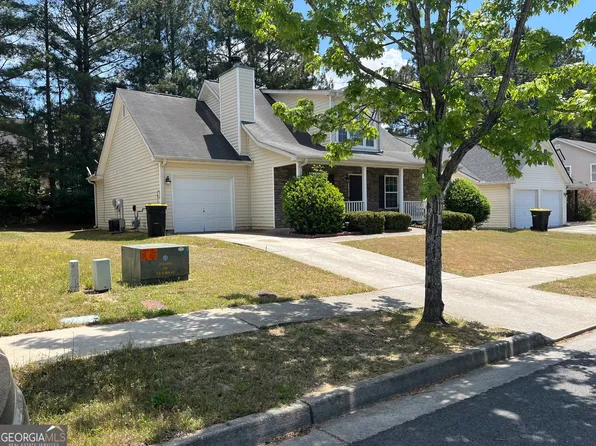 306 Breeze Mdw, Fairburn, GA 30213