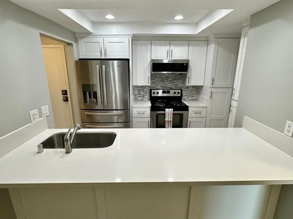 178 4th Ave APT 12, Chula Vista, CA 91910