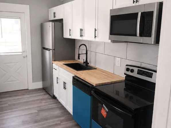 15 E Saint Joe St #1/2, Hillsdale, MI 49242