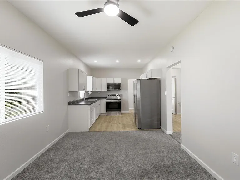 1444 Primrose Ave — Photo 5