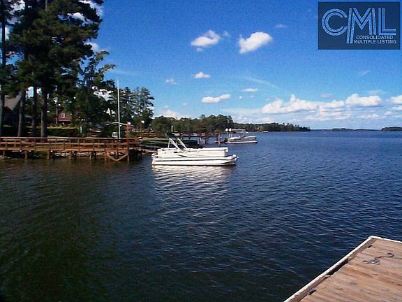 4th image of 164 Lakeshore Dr