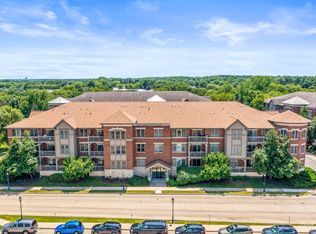 271 E Railroad Ave UNIT 201, Bartlett, IL 60103