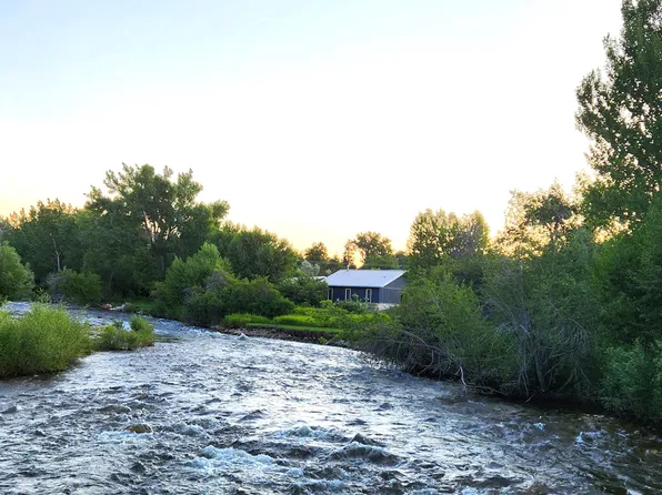 632 S 2nd St, Lander, WY 82520