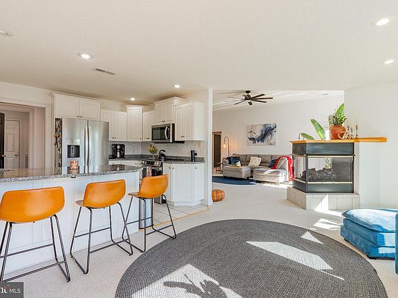 3rd image of 3741 Davis Rd