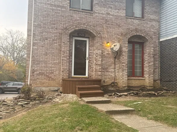 3428 River Birch Dr, Flint, MI 48532