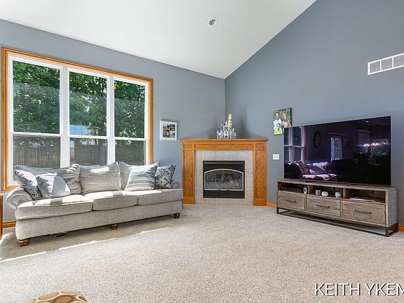 5th image of 6032 Lytham Ct