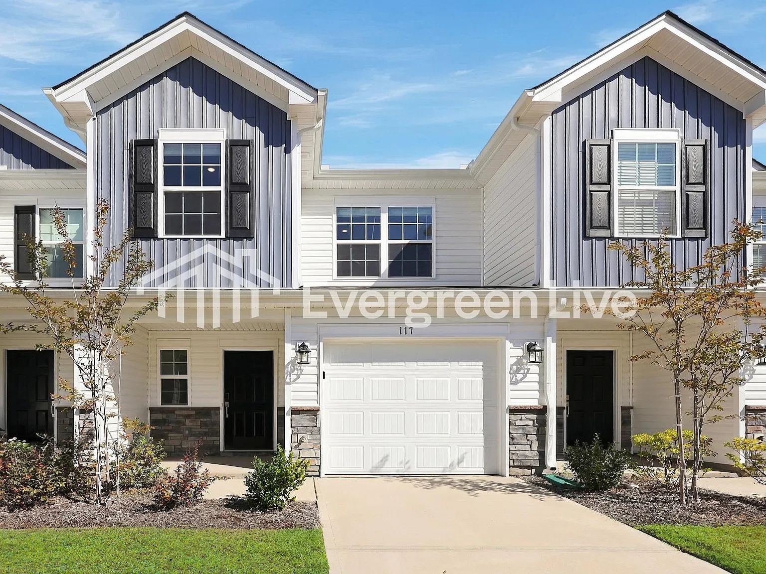3 bed, 3.0 bath, 1403 sqft, $1,705 — Photo 1