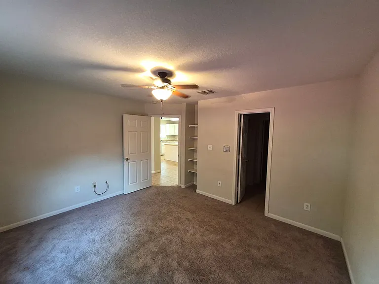 11239 Country Cyn — Photo 19
