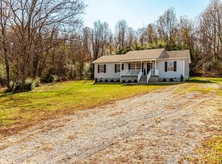 1218 Locust St, Westmoreland, TN 37186
