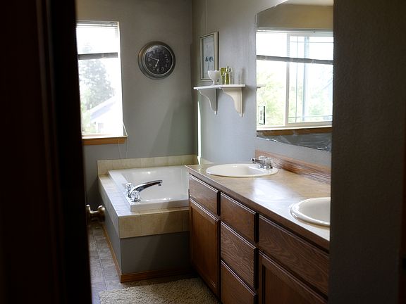 2nd image of 4814 204th Street Ct E