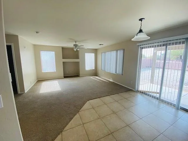 426 S 111th Dr — Photo 6