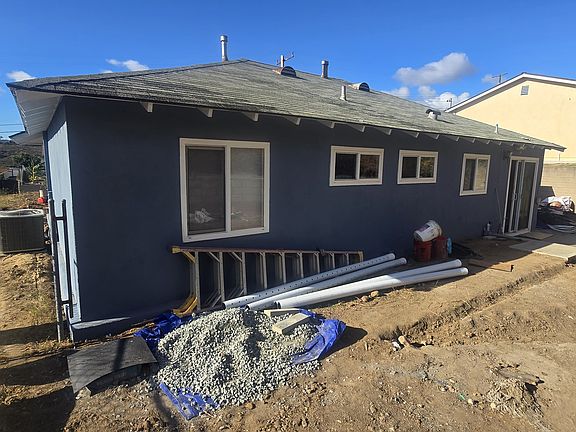 2nd image of 5539 Santa Margarita St