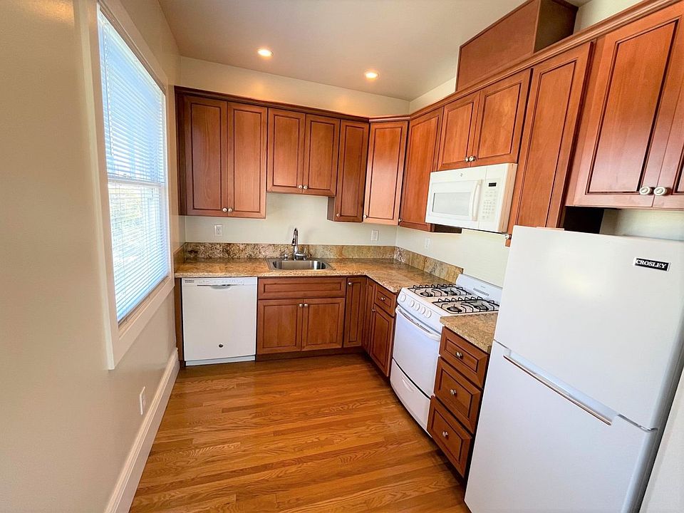 1st image of 1760 Broderick St APT 10