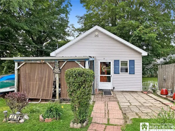 46 W 4th St, Jamestown, NY 14701