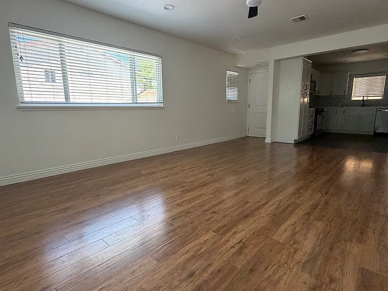 3052 Honolulu Ave #B — Photo 15