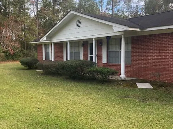 2300 Bertis Goff Rd, Moss Point, MS 39562