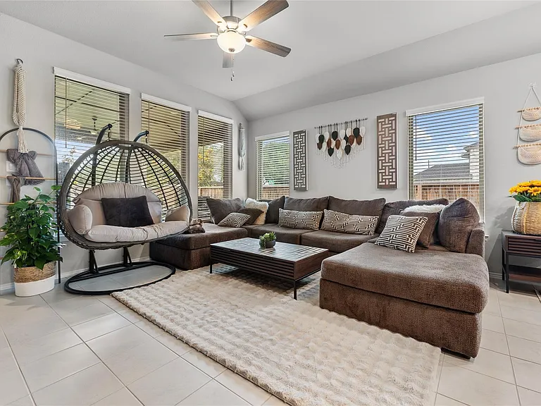 8727 Gleaming Village Way — Photo 14
