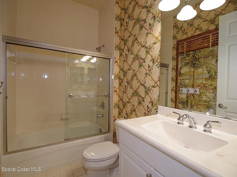 9400 Scarborough Ct — Photo 28