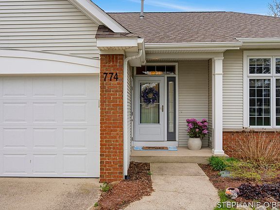 3rd image of 774 Holly Creek Dr #1