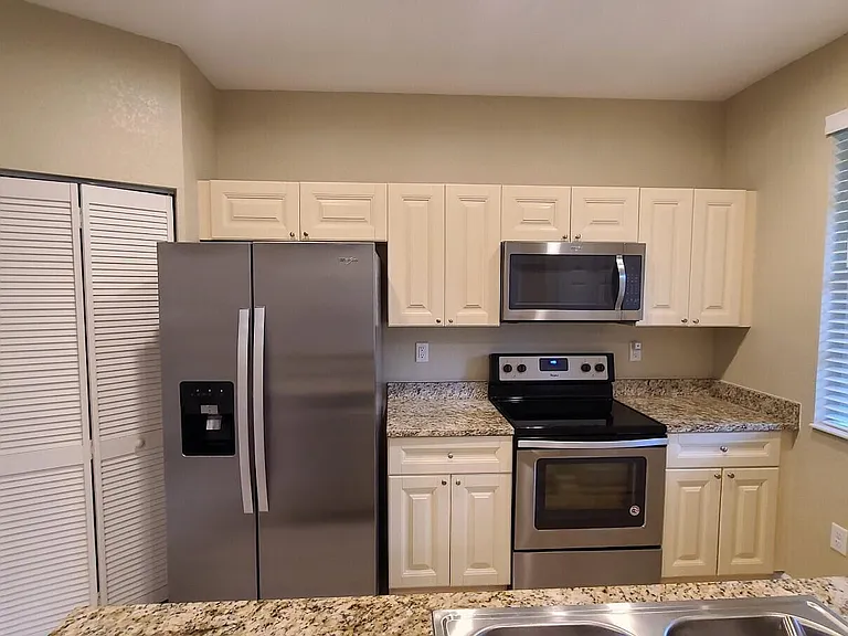 1952 Flamingo Pl — Photo 7