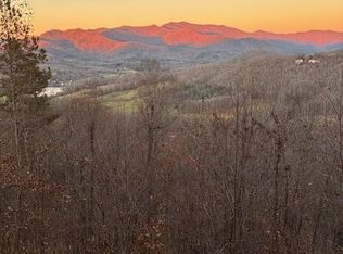 33 Eagles View Rd, Hayesville, NC 28904