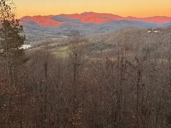 33 Eagles View Rd, Hayesville, NC 28904