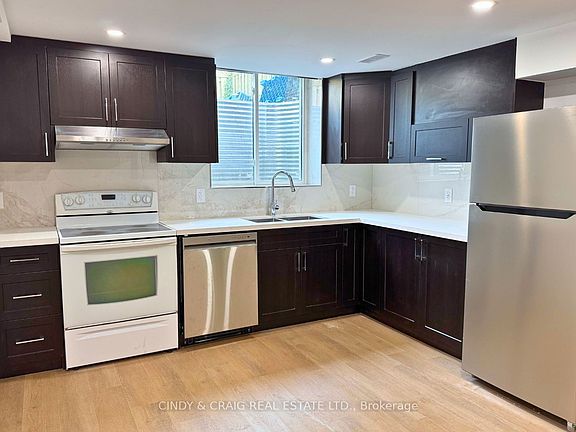3rd image of 2 Huntington Cres #Basement