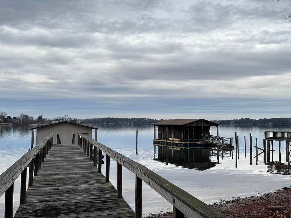 1st image of 7991 Blue Water Ct