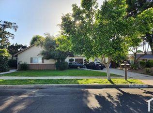9703 Swinton Ave, North Hills, CA 91343