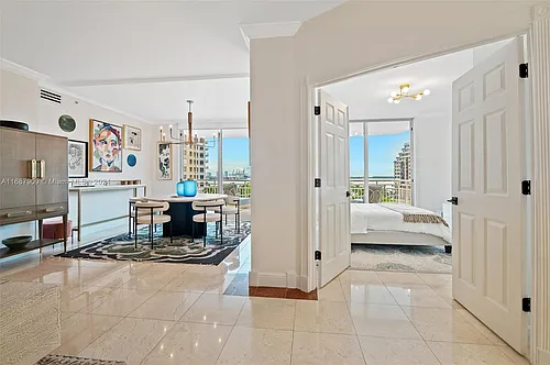888 Brickell Key Dr #907 Photo 1