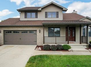 1506 Keenland Way, Schererville, IN 46375