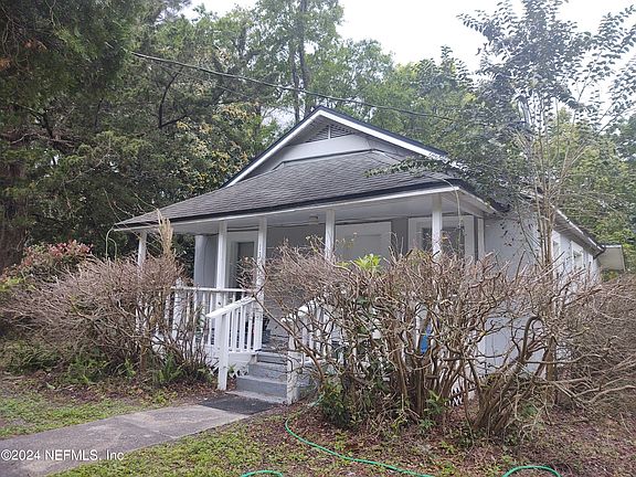 4th image of 1324 ST CLAIR Street