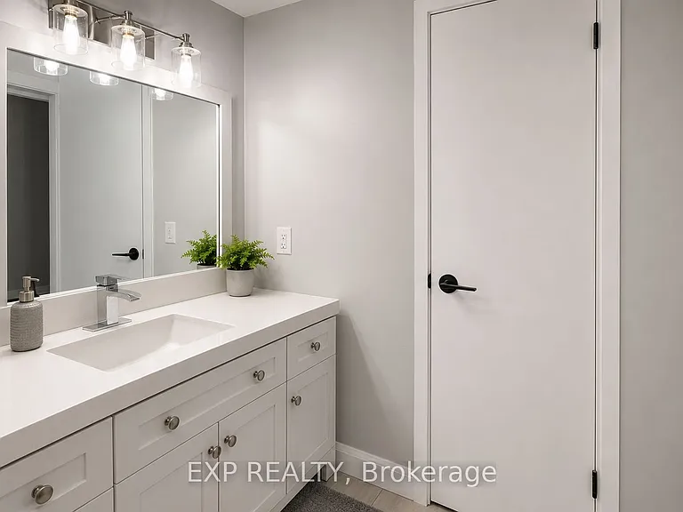 64 Chapel Hill Cres #UPPER — Photo 21
