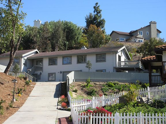 3rd image of 337 Nicole Dr