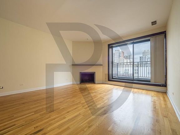 3rd image of 1220 N La Salle Dr #A1220d3