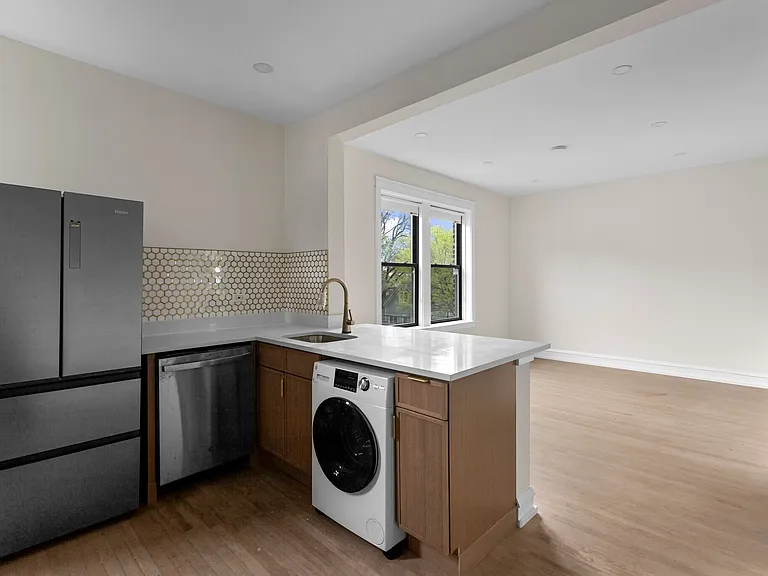 4636 N Hamilton Ave #2 — Photo 5