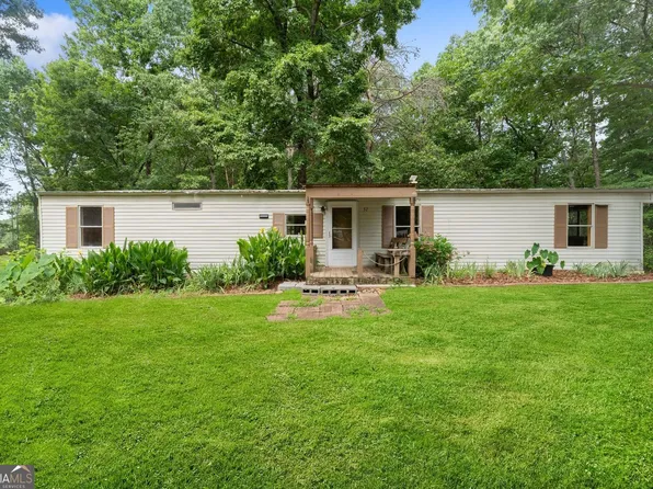 37 Adrianne Ln, Dawsonville, GA 30534