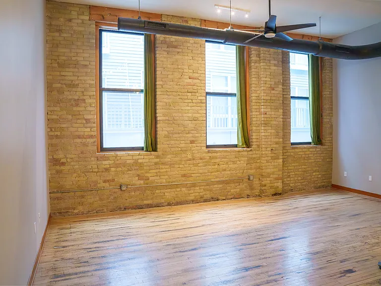 1017 S 2nd St #202 — Photo 5