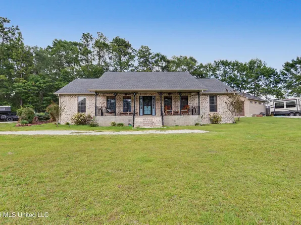 17114 Doc Lizana Rd, Gulfport, MS 39503